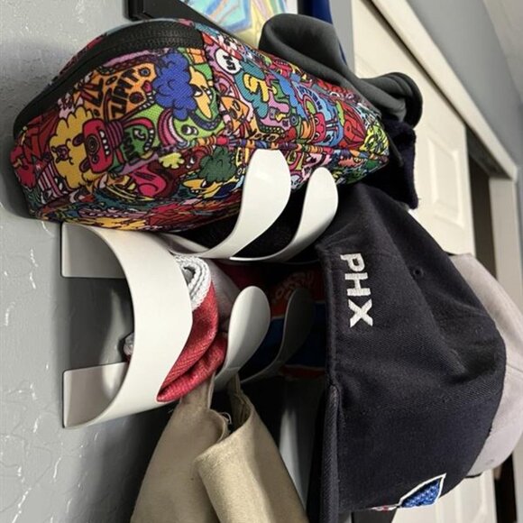 Metal Wall Mounted Racks - Picture 4 of 8